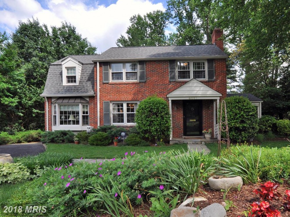 6017 Woodacres Drive