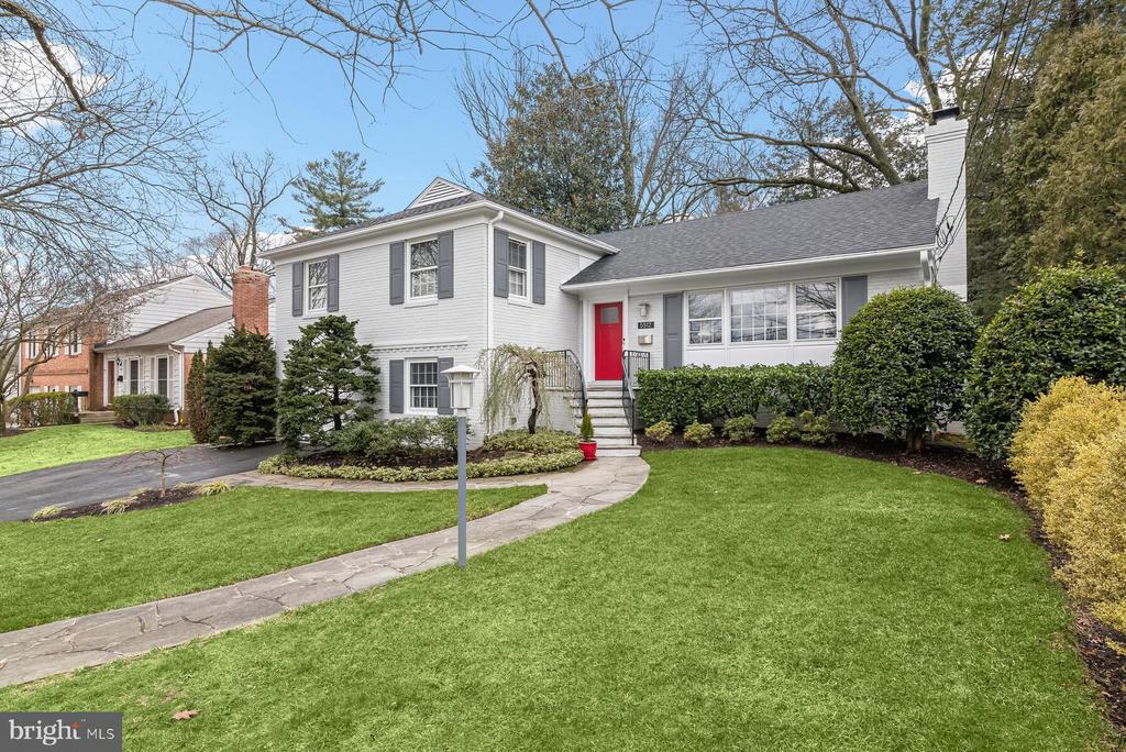 5512 Ridgefield Road